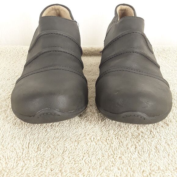 Naturalizer Women's 6.5M Ankle Booties, Jeter, Faux Leather, Matte Black, heel - Picture 6 of 12